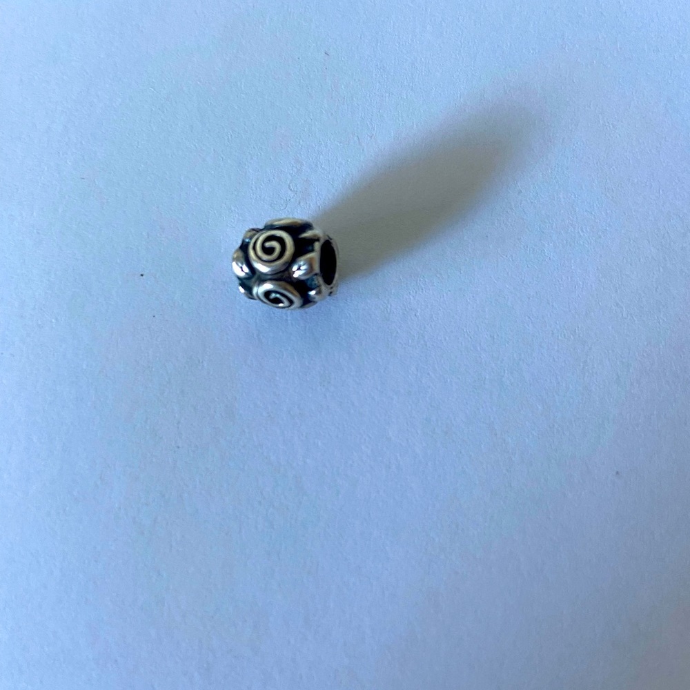 Pandora Charm-Roses